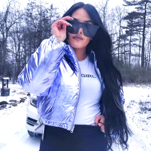 Fashion Nova Jackets & Blazers - Reversible Cropped Puffer Jacket Size Small